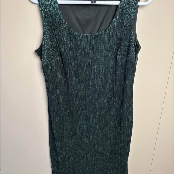 R&M Richards Green Metallic Stretch Fabric Dress Size 12 - Picture 1 of 5